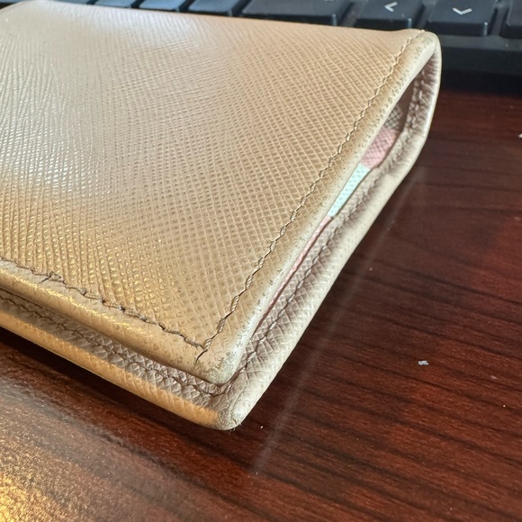 Prada Wallet - Picture 11 of 12